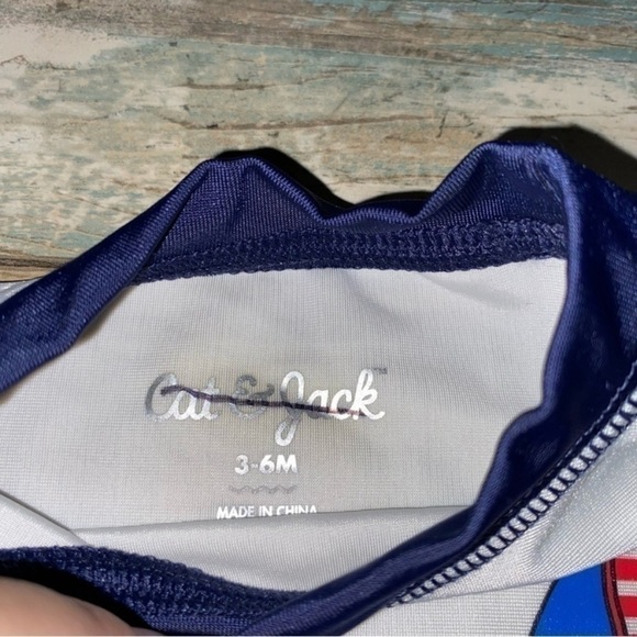 Cat & Jack Sailing Rashgaurd & Trunks Boys 3-6M - Picture 4 of 4